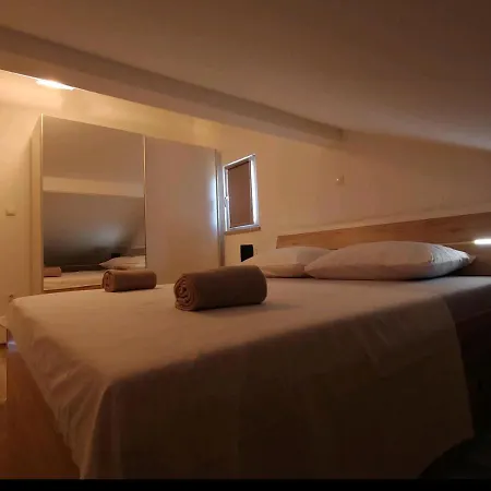 A Three Bedroom With Sea View * Bibinje
