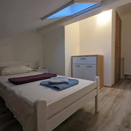 A Three Bedroom With Sea View Lägenhet